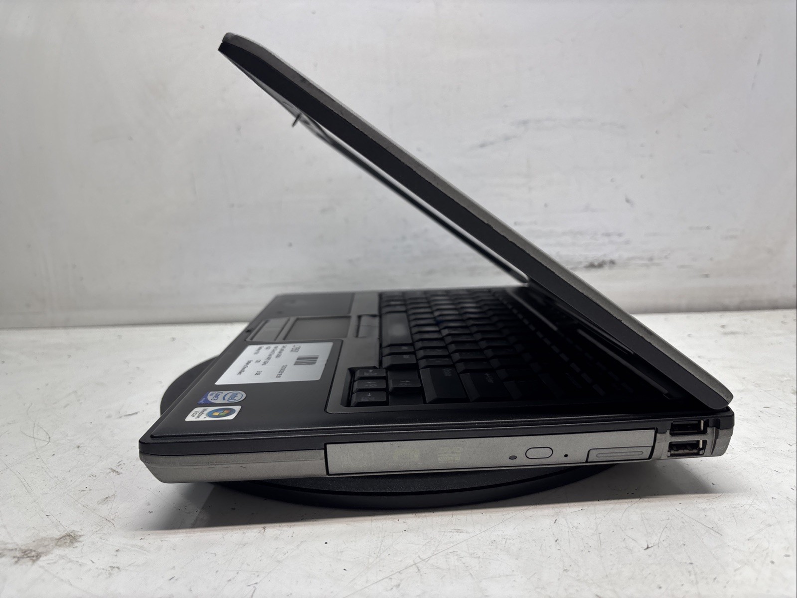 Dell Latitude D630 Intel Core 2 Duo 06FD 2GHz 3 GB Ram 500GB HDD Windows XP