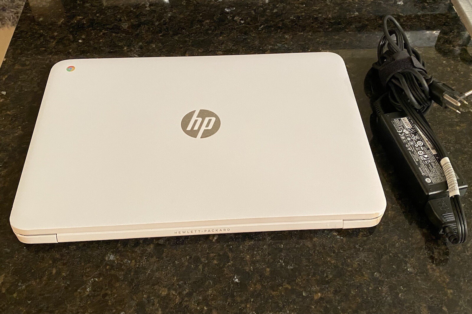 hp chromebook 14” ARM Cortex A15, 2GB RAM, 16GB SSD, Chrome OS White