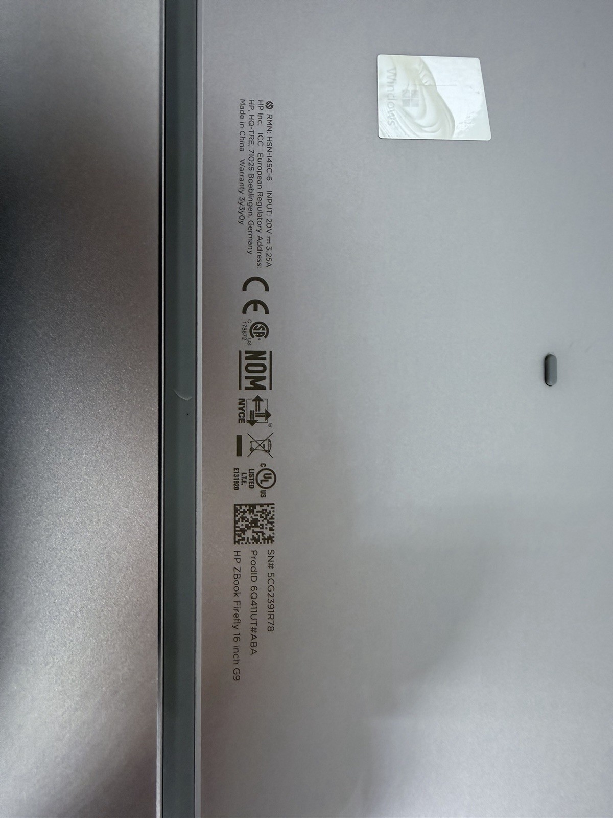 HP ZBook Firefly G9 16 I7-1260P 512GB NVMe 16GB RAM W11P