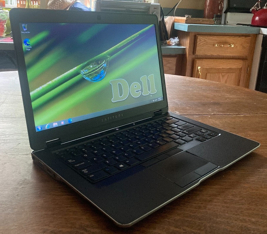 14.1″ Dell Laptop E5420/30 Vintage Windows XP Pro 32 Bit 2ghz 4gb 160gb DVD