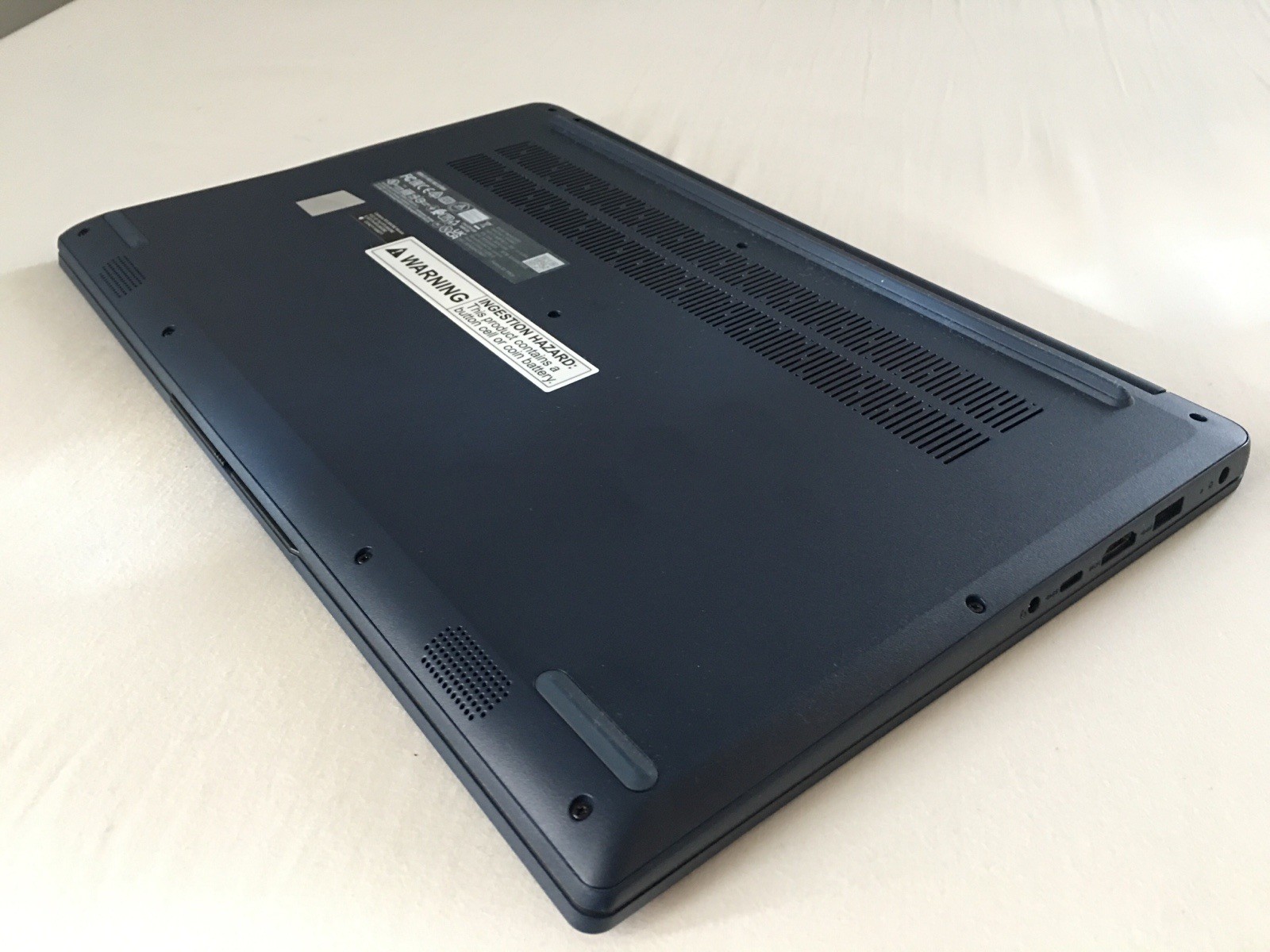 Lenovo IdeaPad 1 15.6” Full HD Touchscreen Laptop 82VG00TYUS Abyss Blue 8Gb 256
