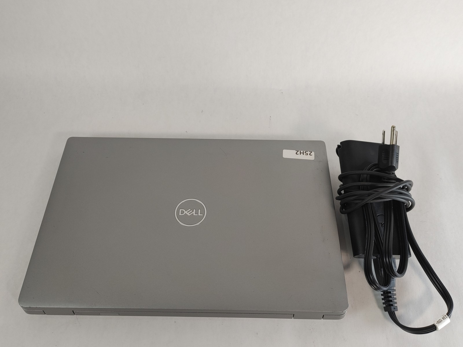 Dell Precision 3470 Core i5-1250P 1.70 GHz 8 GB DDR5 512 GB NVMe Windows 11 Pro