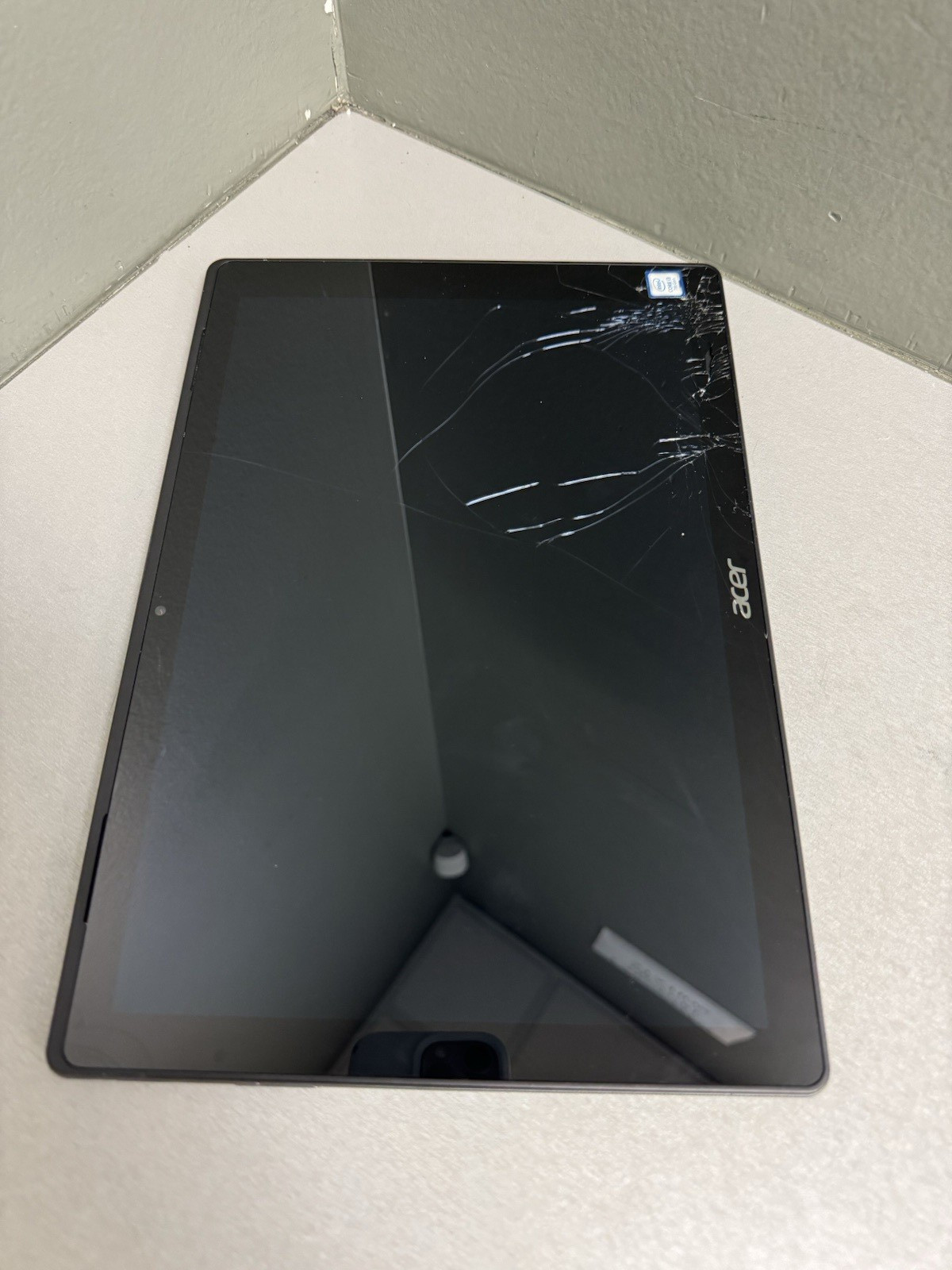 Acer Switch 5 2-in-1 N17P5 Core i3-7130U 2.70GHz 128GB 4GB Ram #2