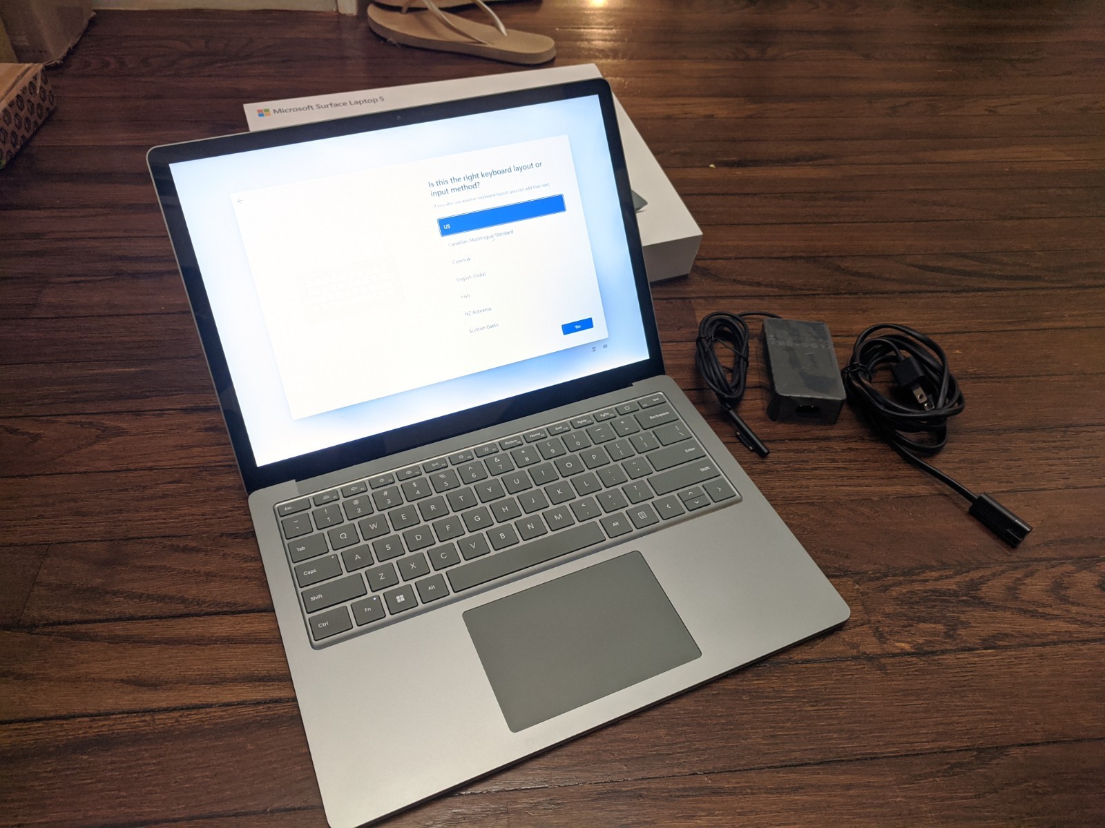 Microsoft Surface 5 16GB RAM 512GB SSD i7-1265U Sage – MINT + BOX 2nd POWER ADAP