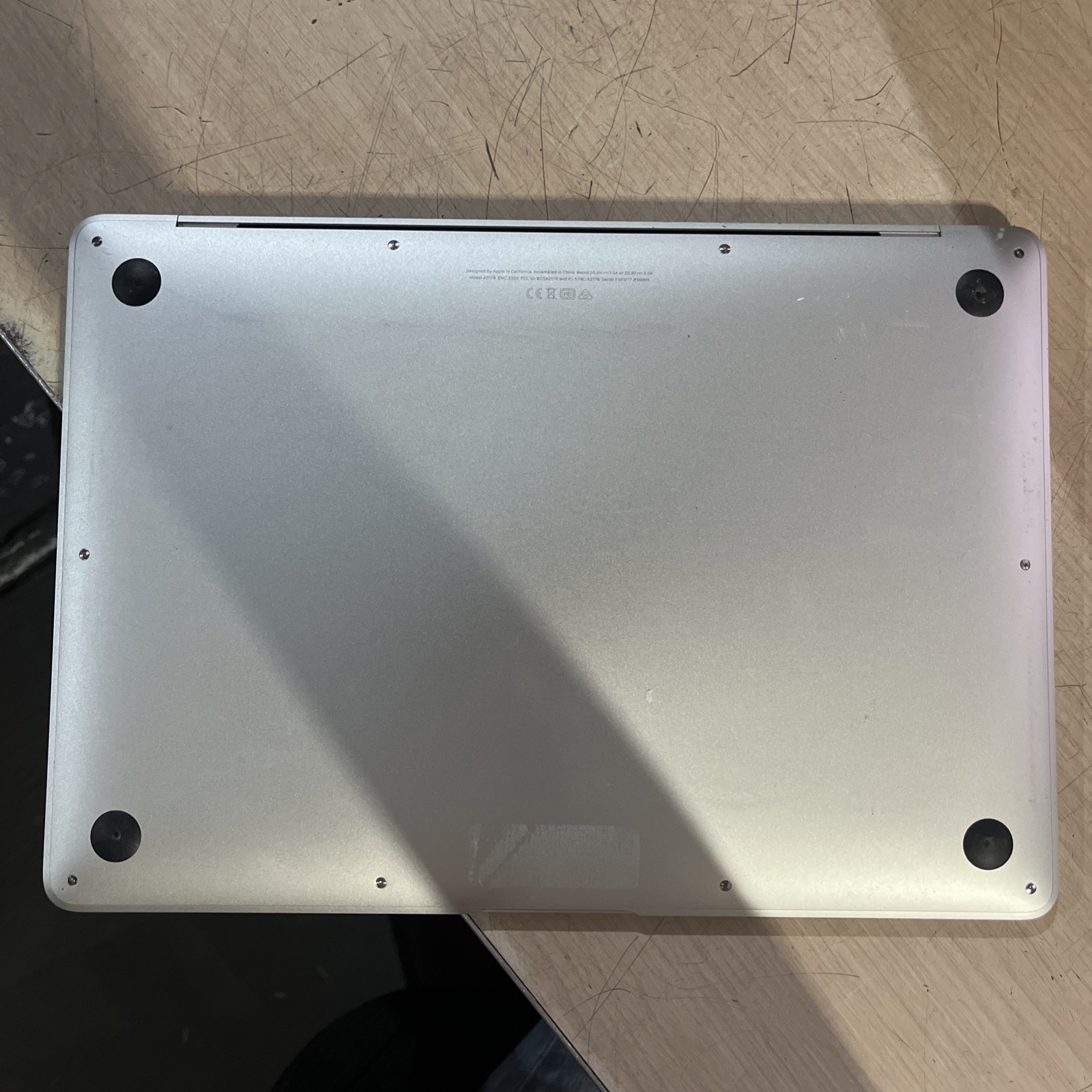 APPLE MACBOOK AIR 13″ SCISSOR, 2020 CORE I3-1000NG4 1.1GHZ 8GB RAM 256SSD ,