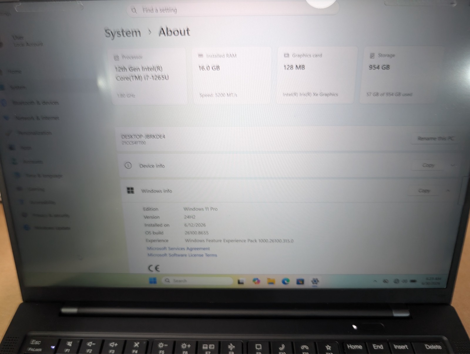 Lenovo ThinkPad X1 Carbon Gen 10 | 14″ Touch | i7-1265U | 16GB RAM | 1TB SSD