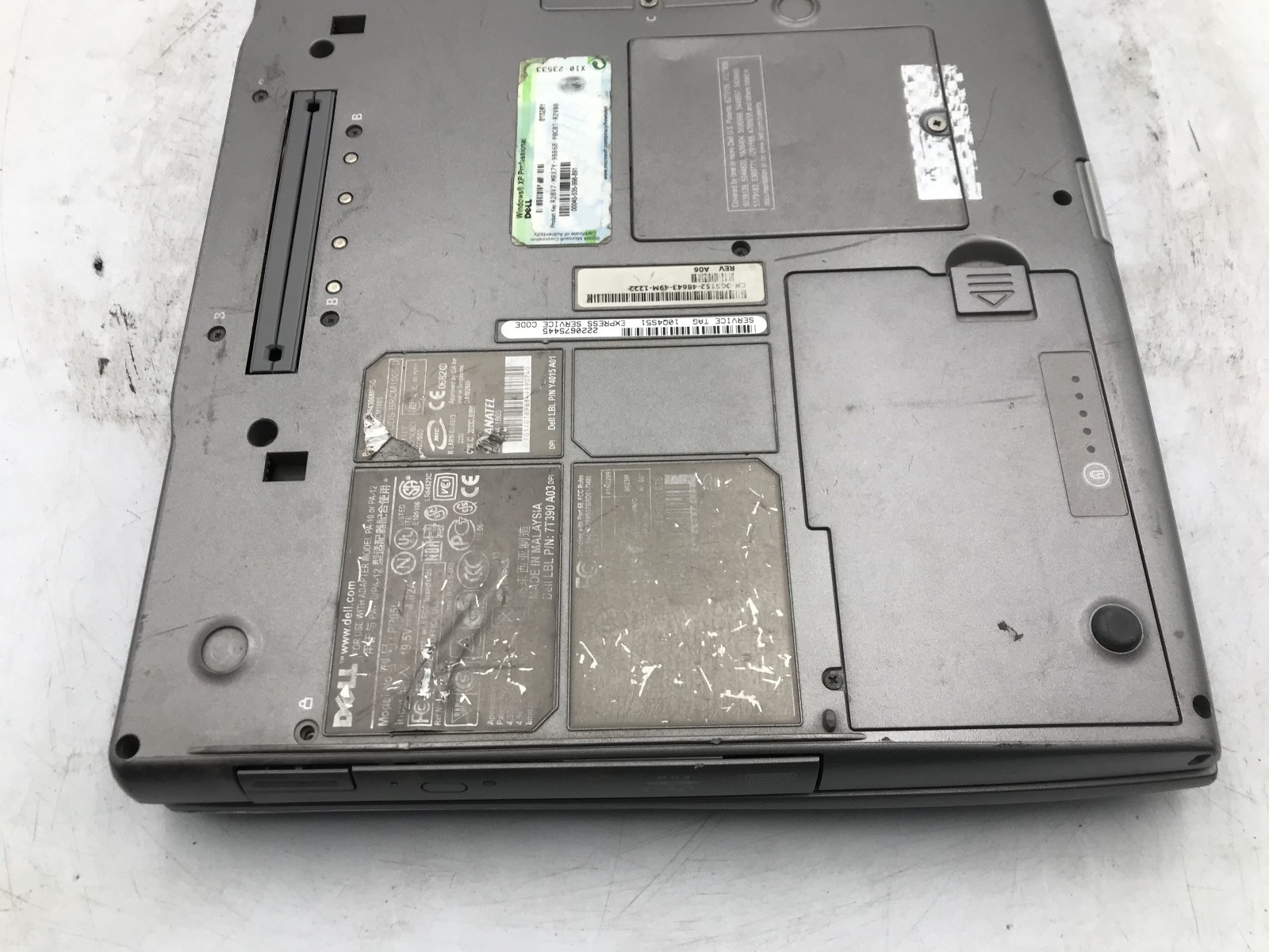 DELL LATITUDE D600 – FOR PARTS/REPAIR – INTEL PENTIUM M – 1GB RAM -READ DESC- BB