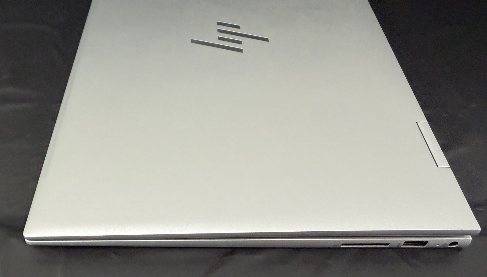 HP Envy x360m, Intel i5 11th Gen, 8GB Ram, 240gb SSD, Win 11 Pro, 15m-es1013dx
