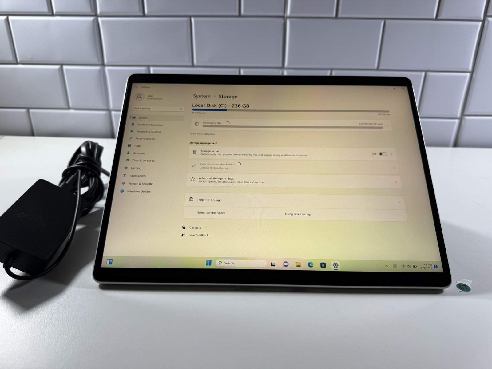 Microsoft Surface Pro 8 (1982) i5-1145G7 – 16GB RAM – 256GB 120Hz – Win 11 Pro
