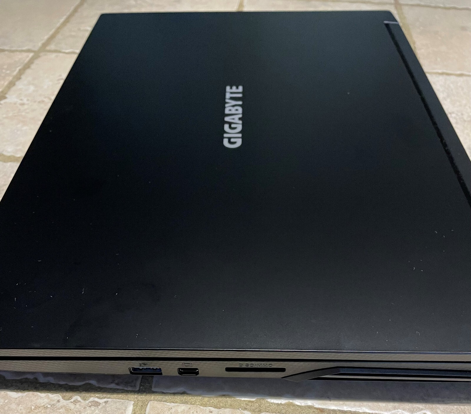 GIGABYTE 15.6″ 240Hz IPS i5-10500H RTX-3060 Gaming Laptop 16GB-RAM 512GB-NVMe