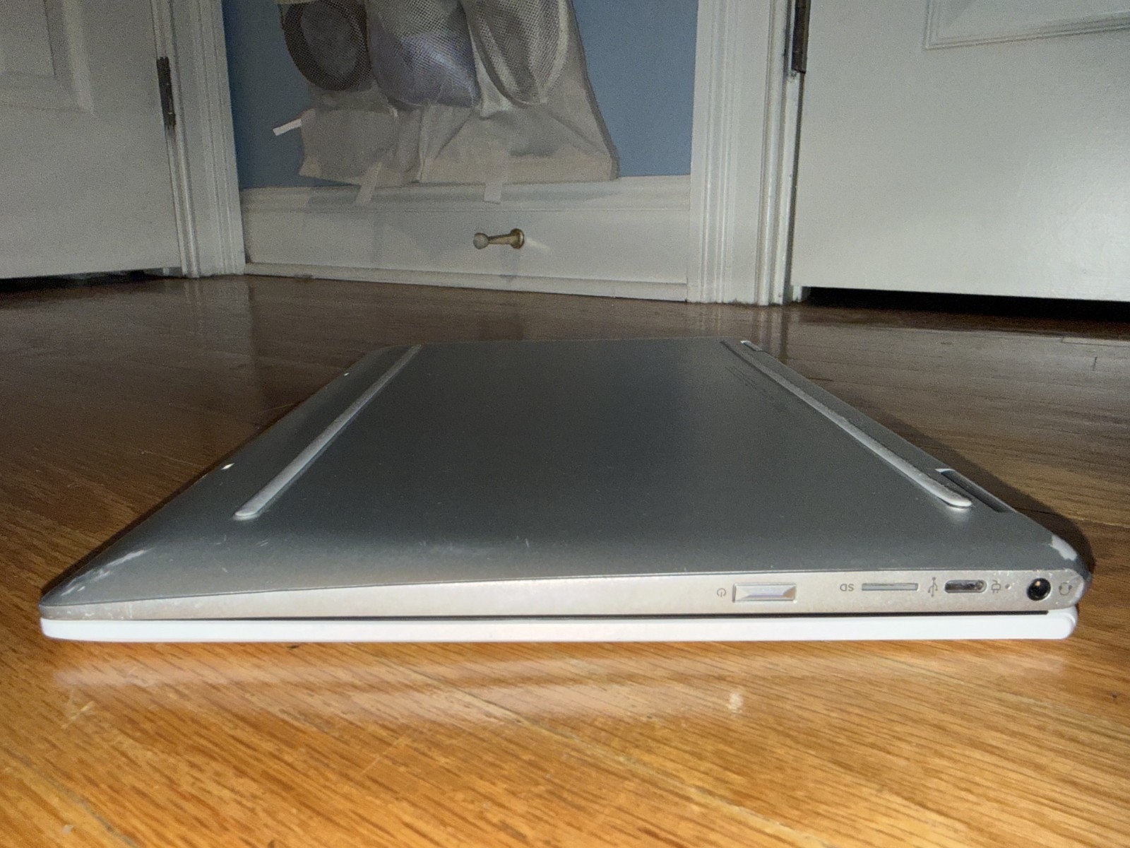 HP Chromebook Laptop IntelWhite ChromeOS WiFi Webcam