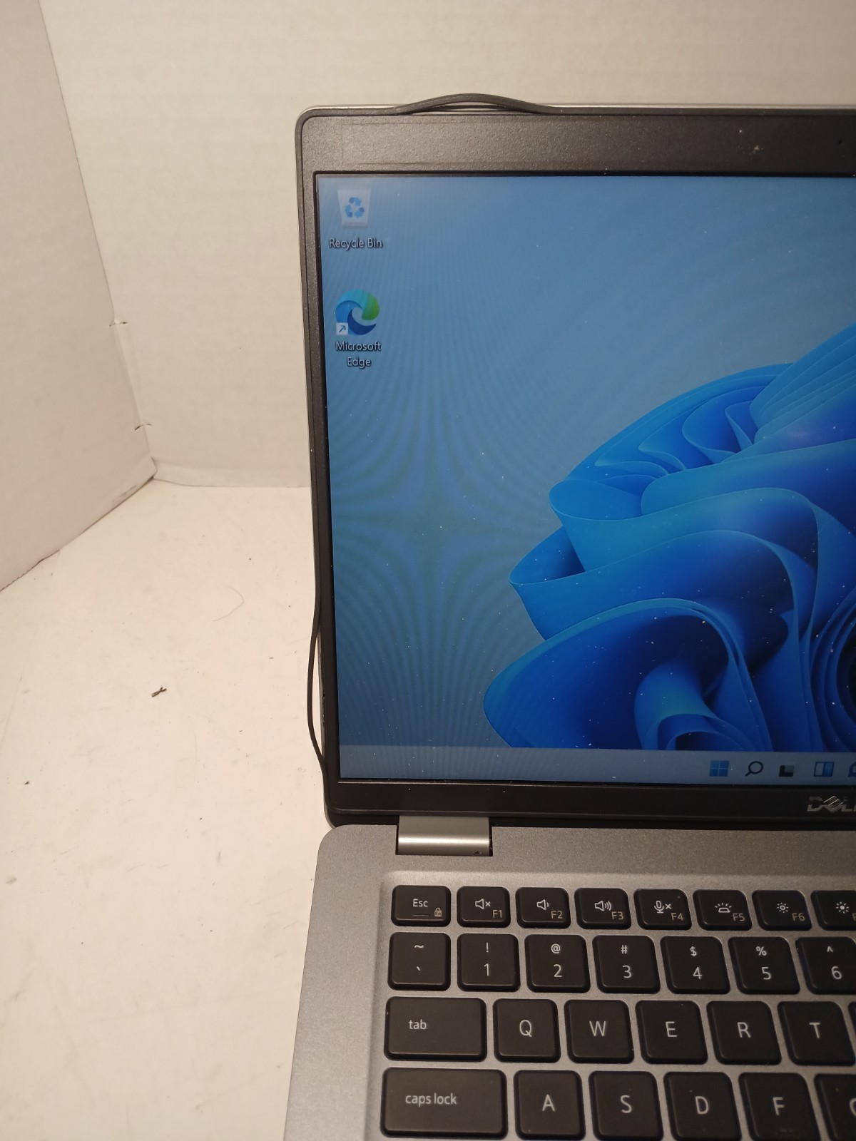 Dell Latitude 5430 14″ Laptop i7-1255U 4GB RAM 256GB SSD WIN11 #97