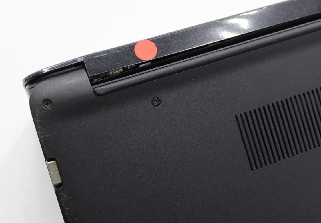 Dell Latitude 3500 15.6in 256 GB SSD 8 GB RAM i5-8265U 30 day Warranty No OS