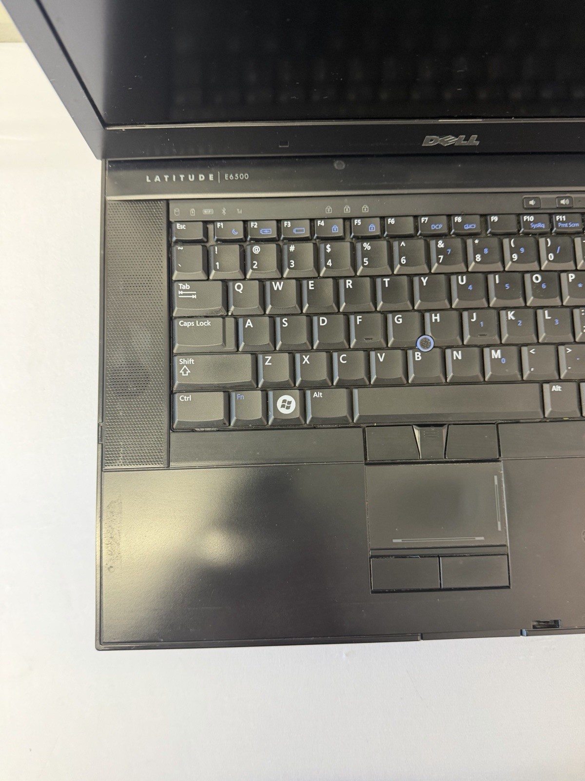Dell Latitude E6500 Laptop – Good Screen – Intel Duo T9400 – Read Desc