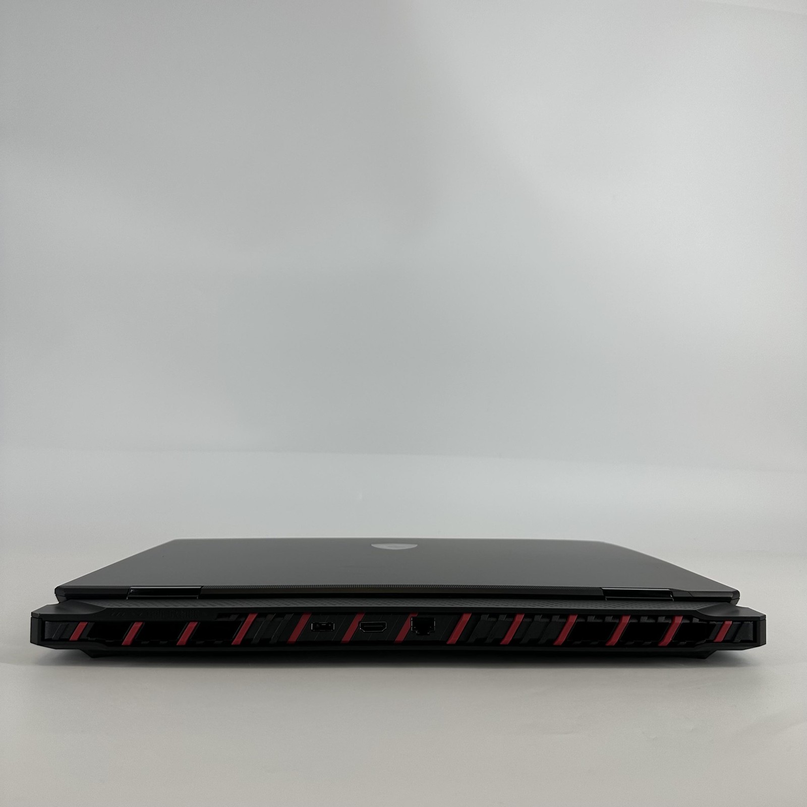MSI Raider 18 HX AI 240Hz QHD+ 2.8 GHz Ultra 9 285HX 64GB 2TB SSD RTX 5080