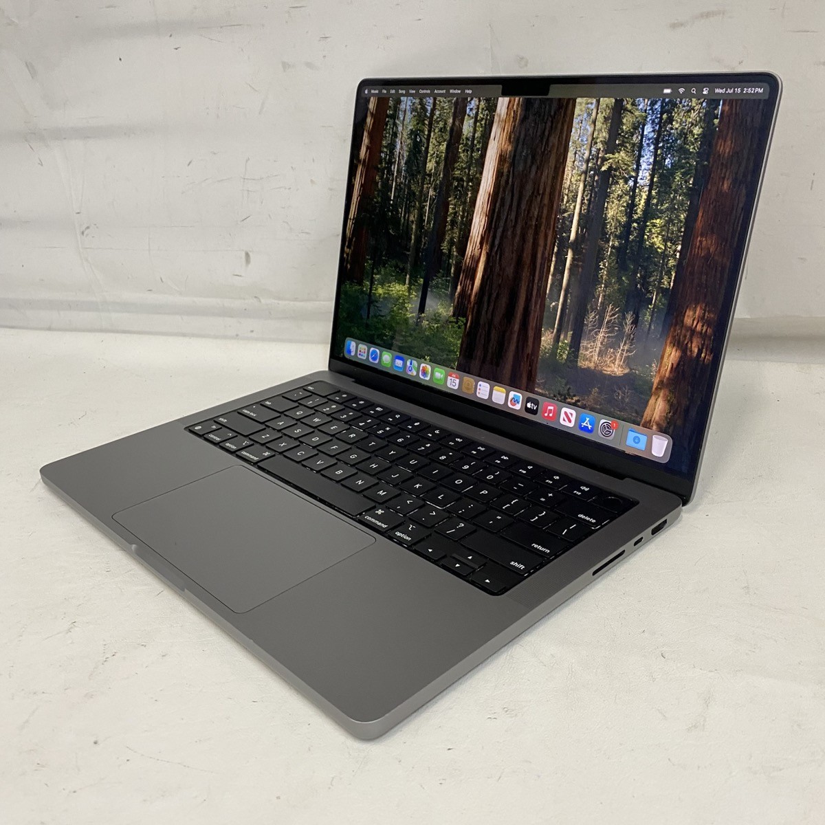 Apple MacBook Pro 14″ 512GB/16GB M1 Pro Laptop Model: A2442 (CMP127598)