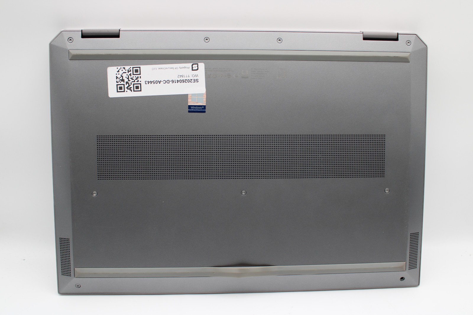 HP ZBook Studio G5 i9-9880H @ 2.3 GHz No RAM No SSD No OS *PARTS*BARE BONES*