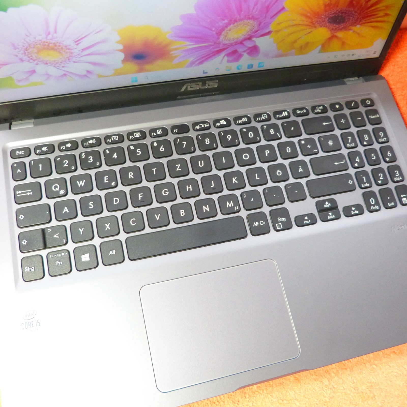 XL LOT Asus R565 VivoBook 15″ FULLHD l SSD Windows 11 l 10GEN Core i5 Intel