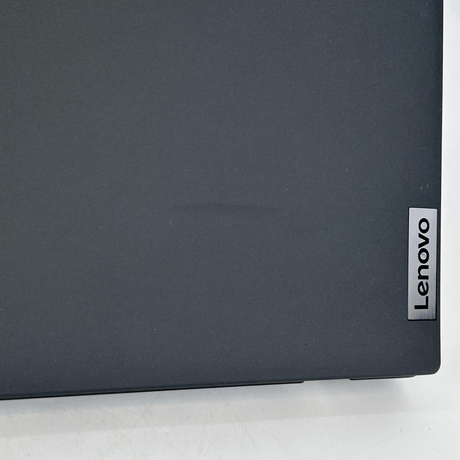 Lenovo ThinkPad T16 Gen 2 FHD+ TOUCH 3.3 GHz Ryzen 7 PRO 7840U 16GB 512GB SSD