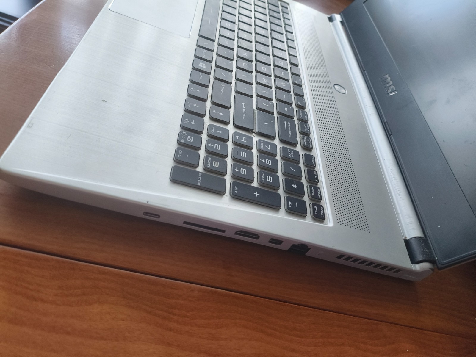 MSI Prestige PX60 6QE