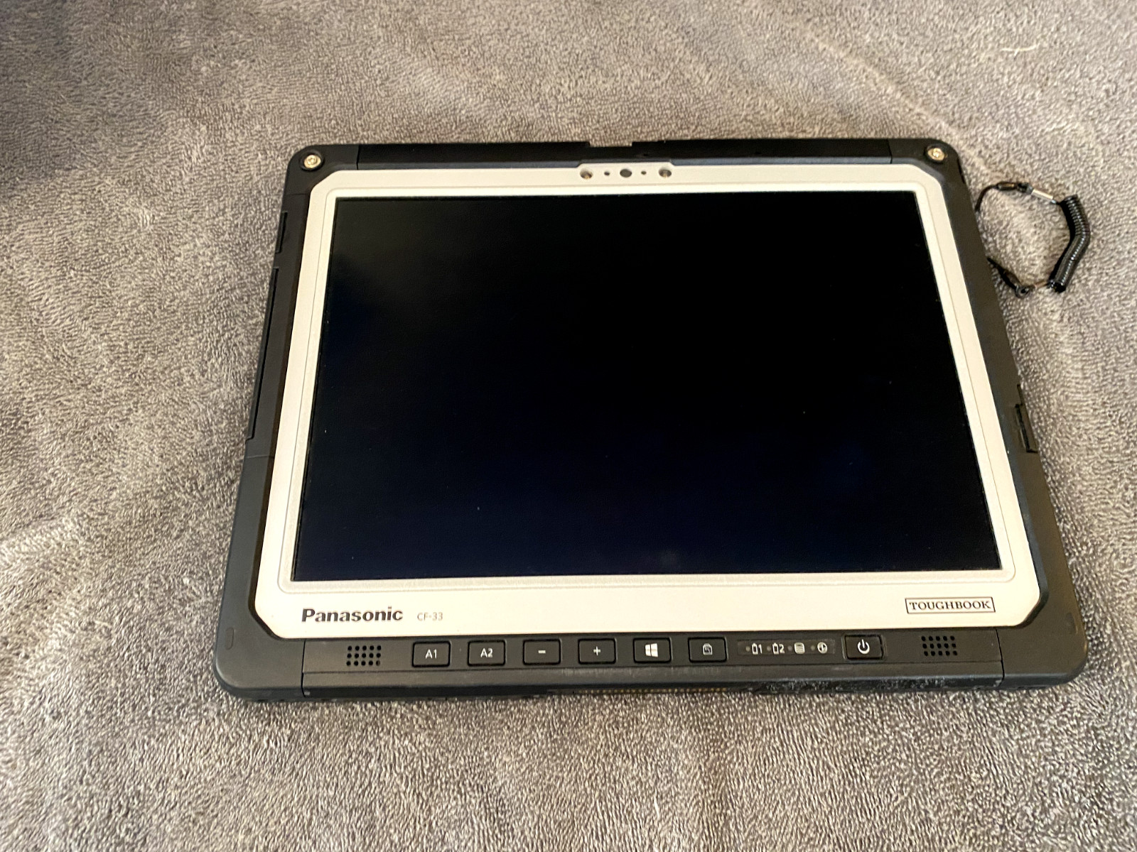 Panasonic ToughBook CF-33 MK1 i5-7300U 2.6GHz 8GB, 512 GB SSD,4G LTE, 2210 hours