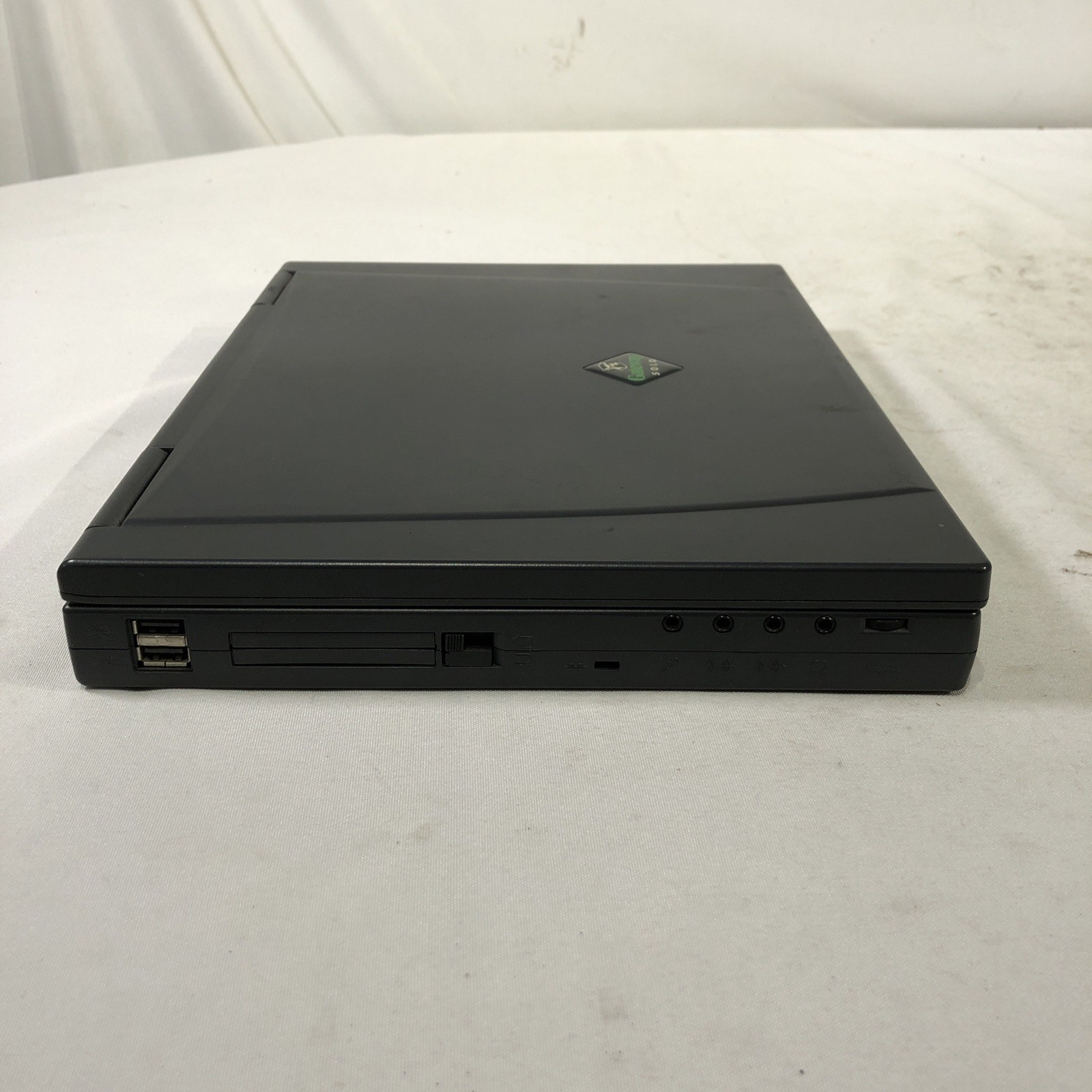 Vintage Gateway Solo 5150 Laptop – Grey *UNTESTED*