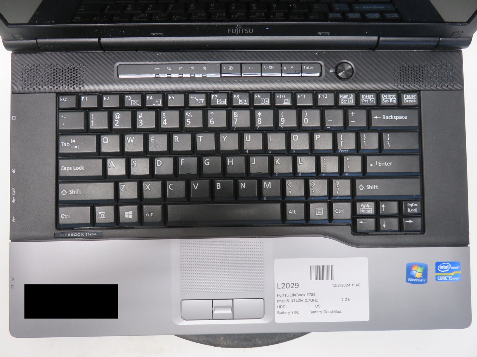 Fujitsu LifeBook E752 Intel i5-3340M 2.7GHz 2 GB NO HDD No Batt