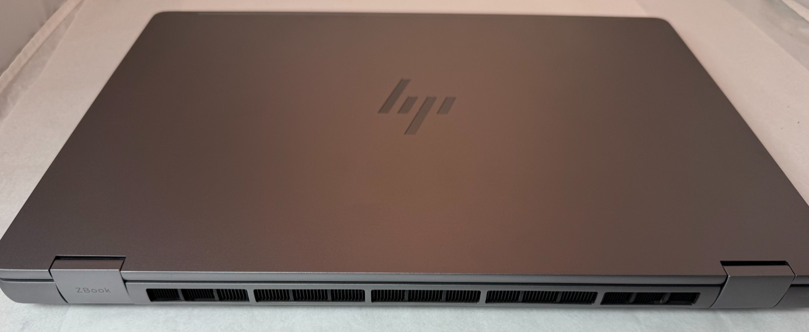 HP Zbook Fury 16 G1i Ultra 9 285HX/RTX 1000/32GB DDR5/512 GB SSD – Open Box wty