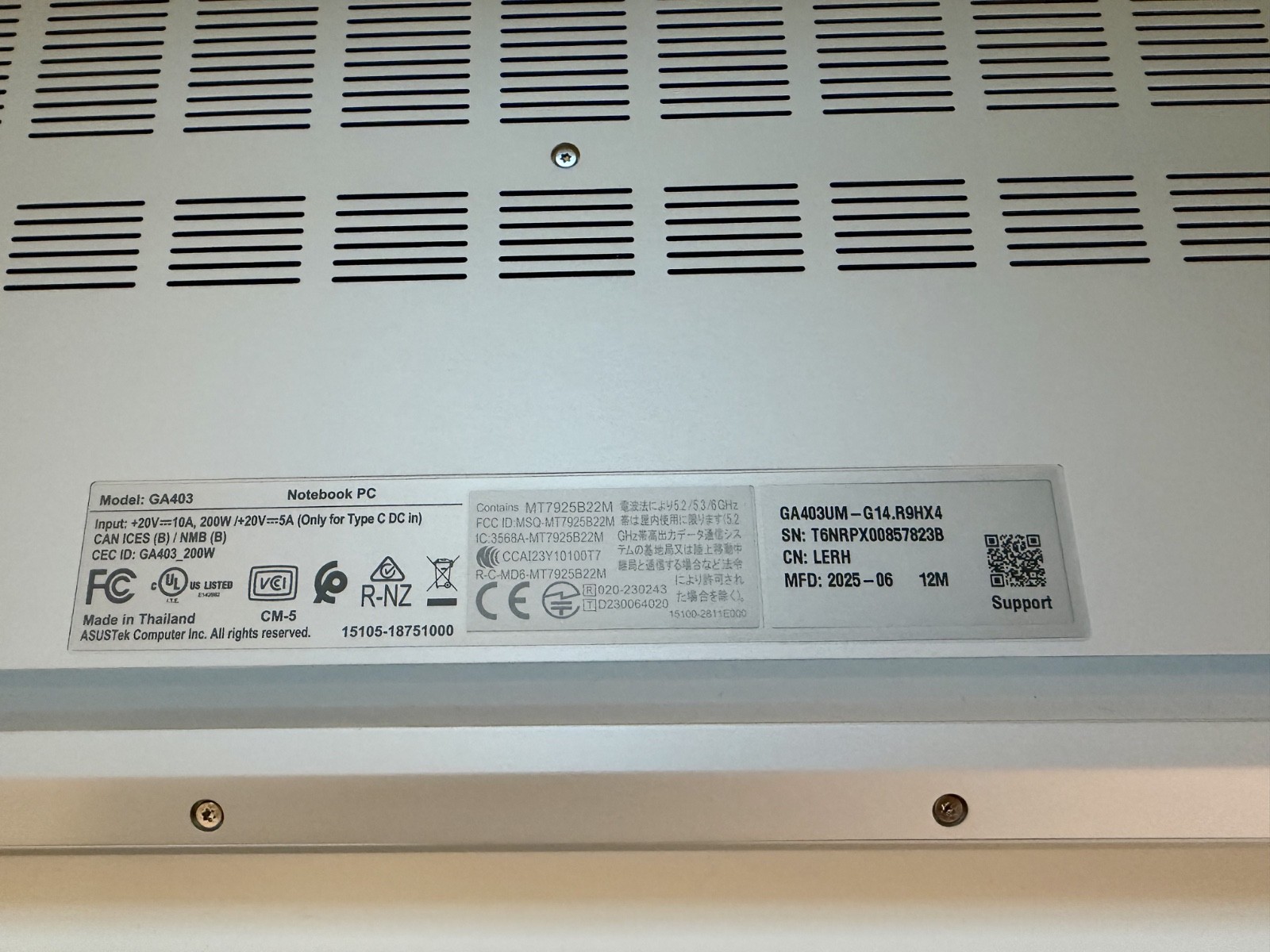 ASUS ROG Zephyrus G14 14″ OLED 3K 120Hz Gaming Laptop AMD Ryzen 9 270 RTX 5060