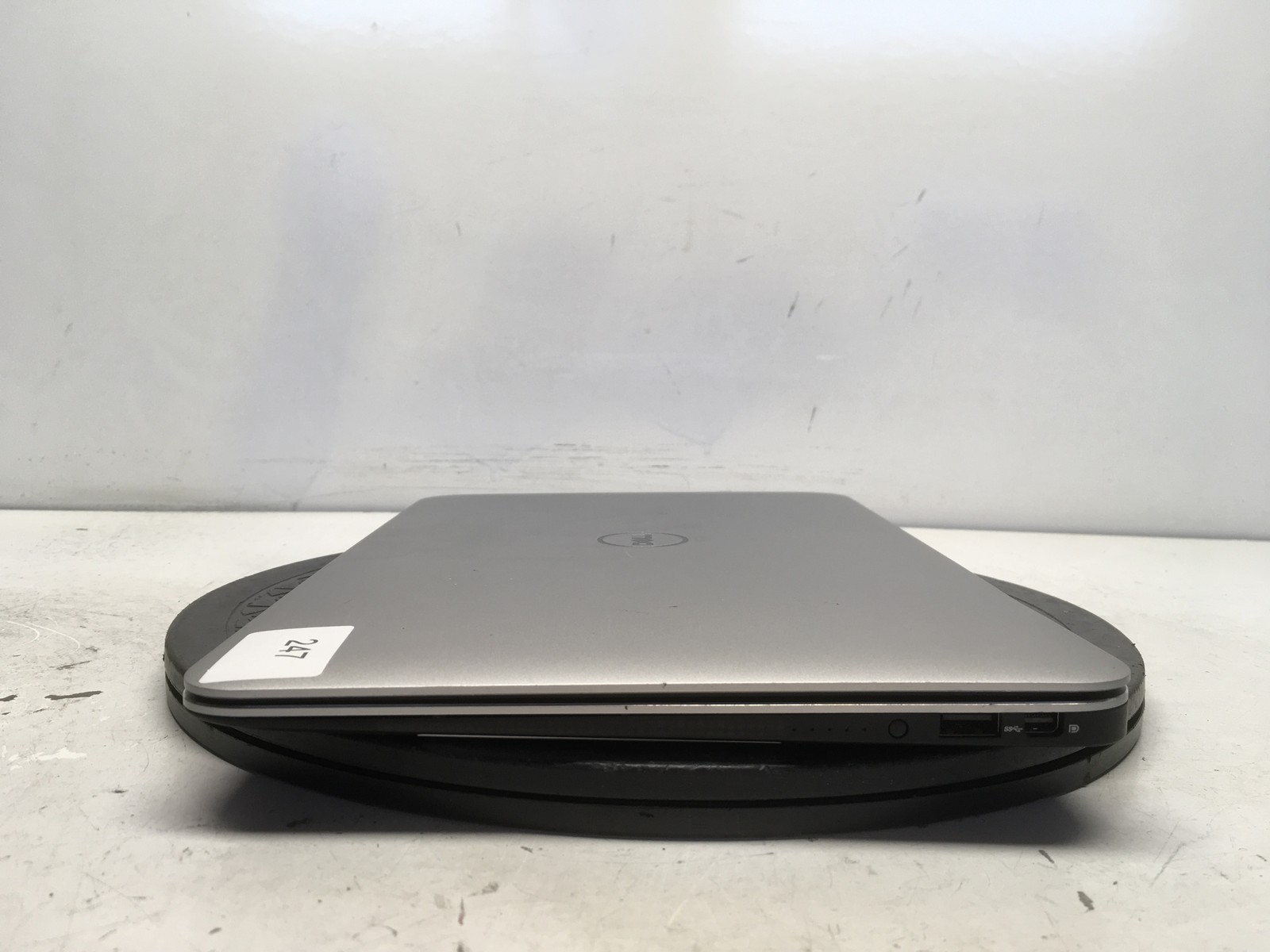 Dell XPS L322X Intel i7-3537U 2GHz 8 GB NO HDD No Batt