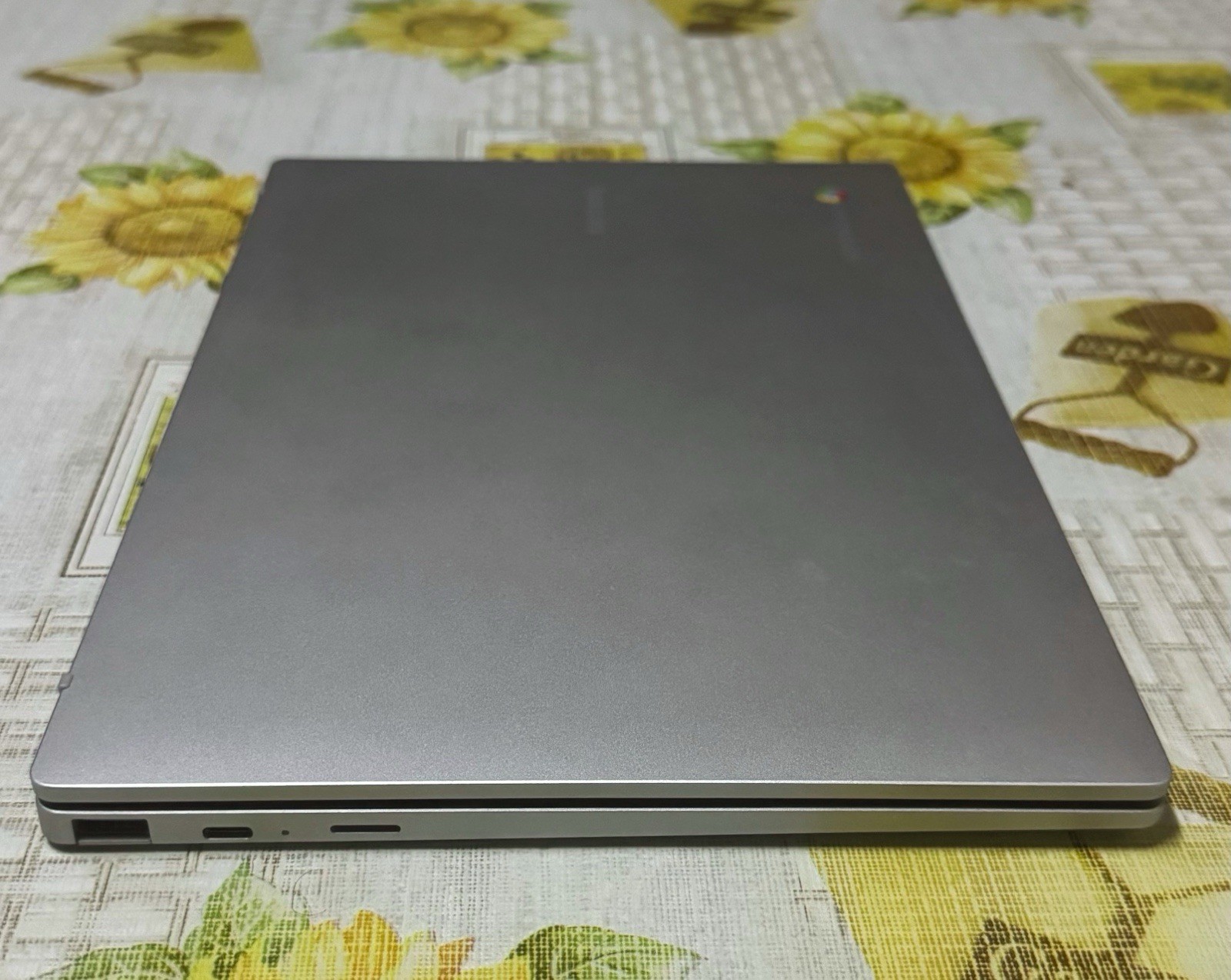 Samsung Galaxy Chromebook Go 14″ (64GB SSD, Intel Celeron N4500, 1.10 GHz, 4GB)