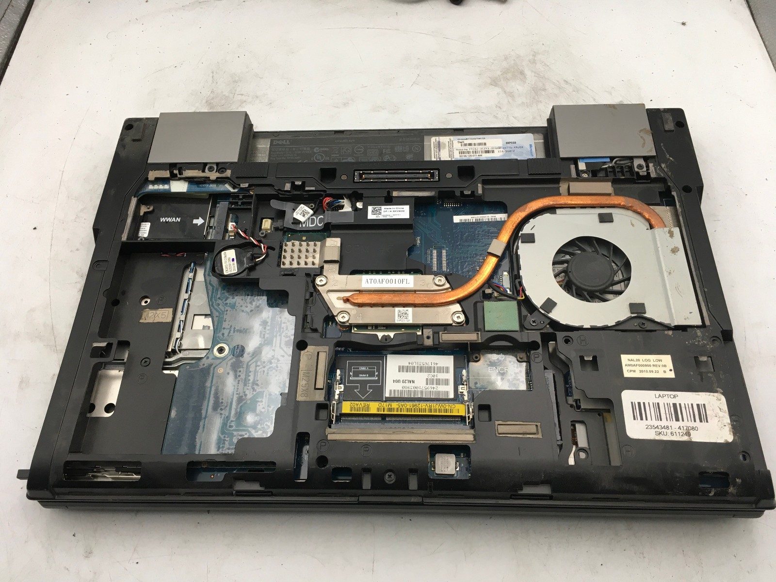 DELL LATITUDE E6510 – BOOTS TO BIOS/LOCKED – INTEL I5 M520 – NO RAM – READ – BB!