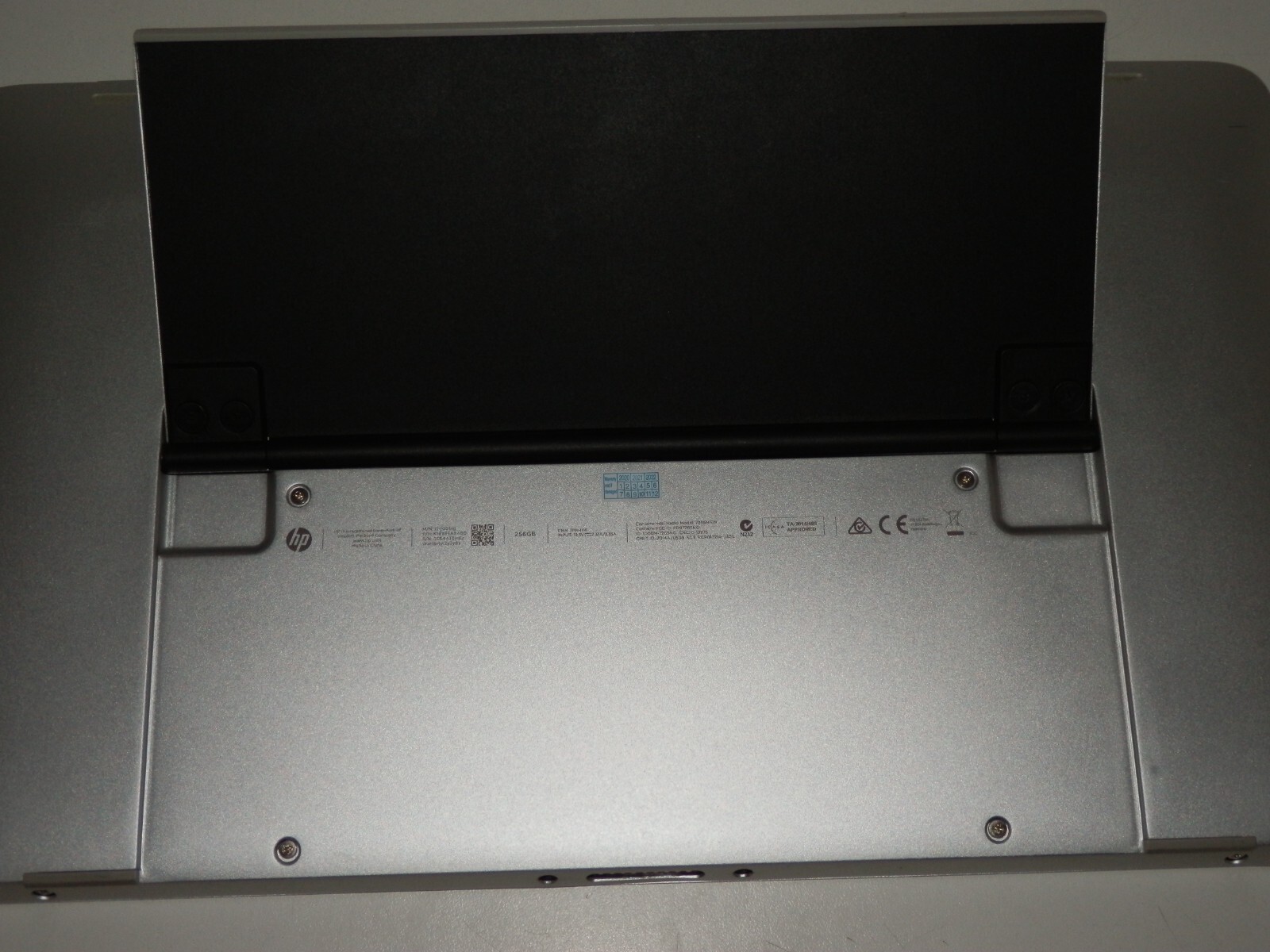 HP Envy X2 13-j001ng, Intel Core M 5Y70, 8GM Ram, 128GB SSD, 13.3″ inch FHD