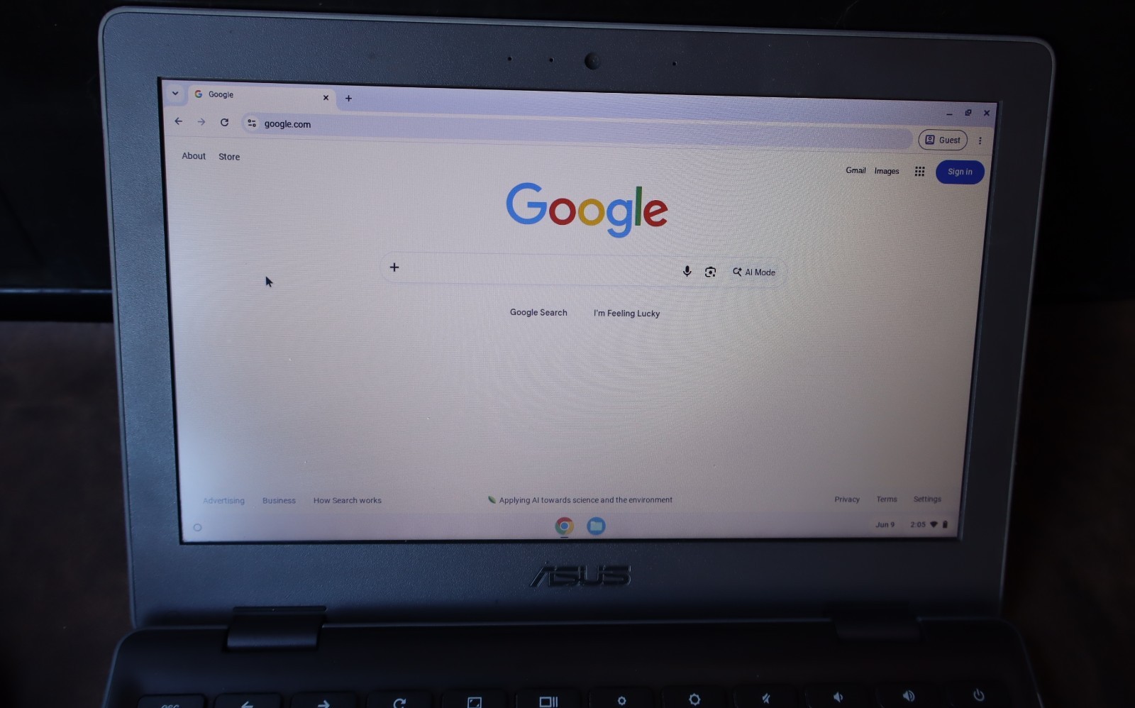 ASUS Chromebook C204m 11.6″ – 32GB SSD – 4GB RAM Case Headphones Mouse BUNDLE