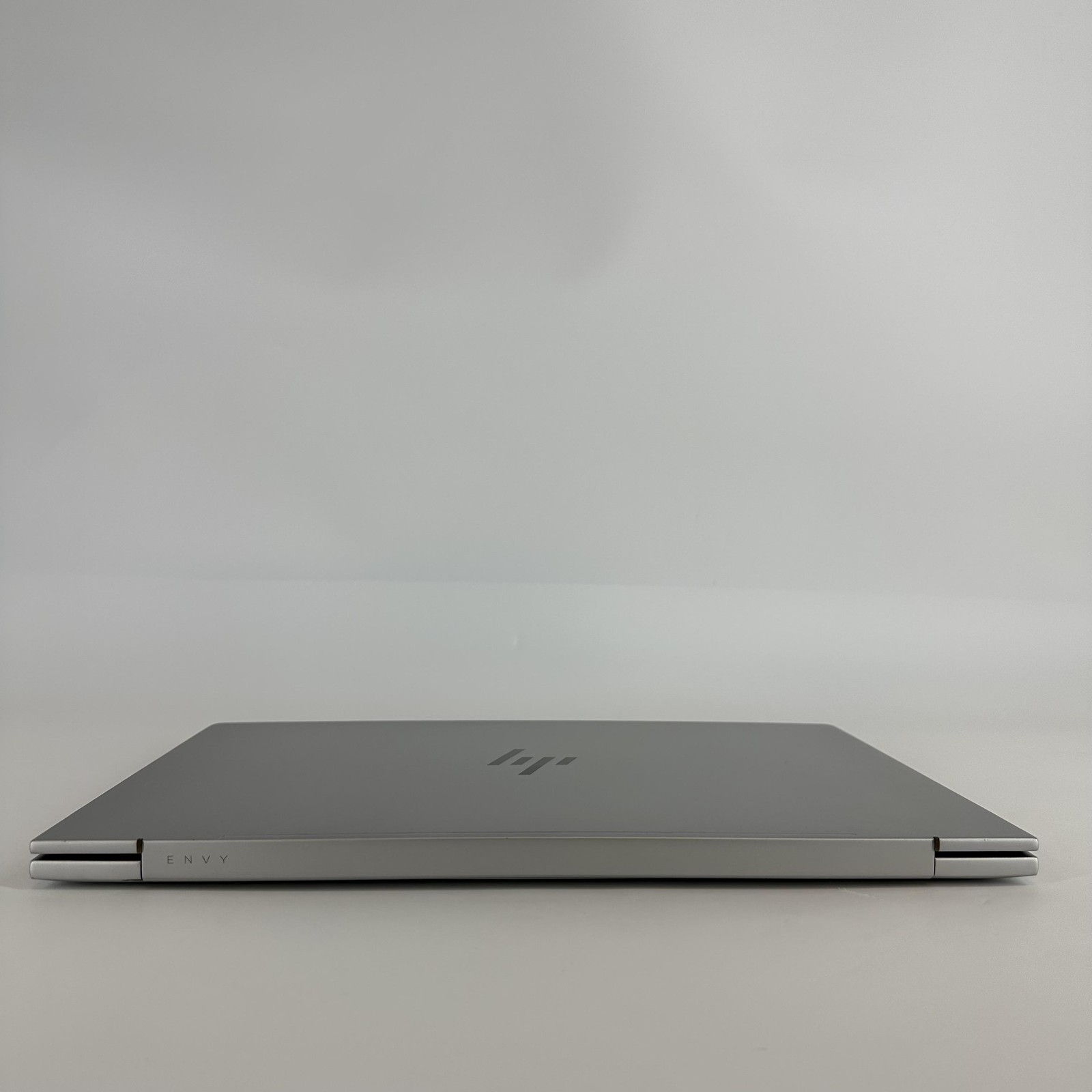HP Envy 17 Silver FHD TOUCH 2.4 GHz i7-13700H 16GB 1TB SSD Very Good FRAME SPLIT