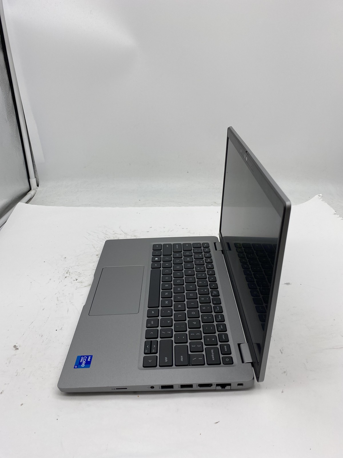 Dell Latitude 5421 Laptop Intel Core i7 11850H 2.5GHz 16GB RAM 256GB SSD W11P