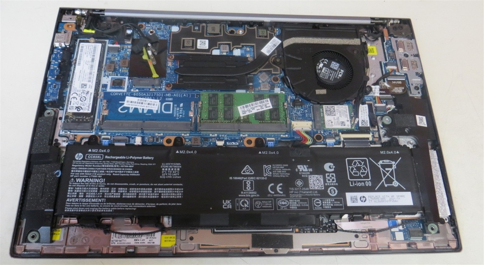 Scratched LCD HP ZBook Firefly 14 G8 Intel i7-1185G7 3GHz 16GB 512GB SSD