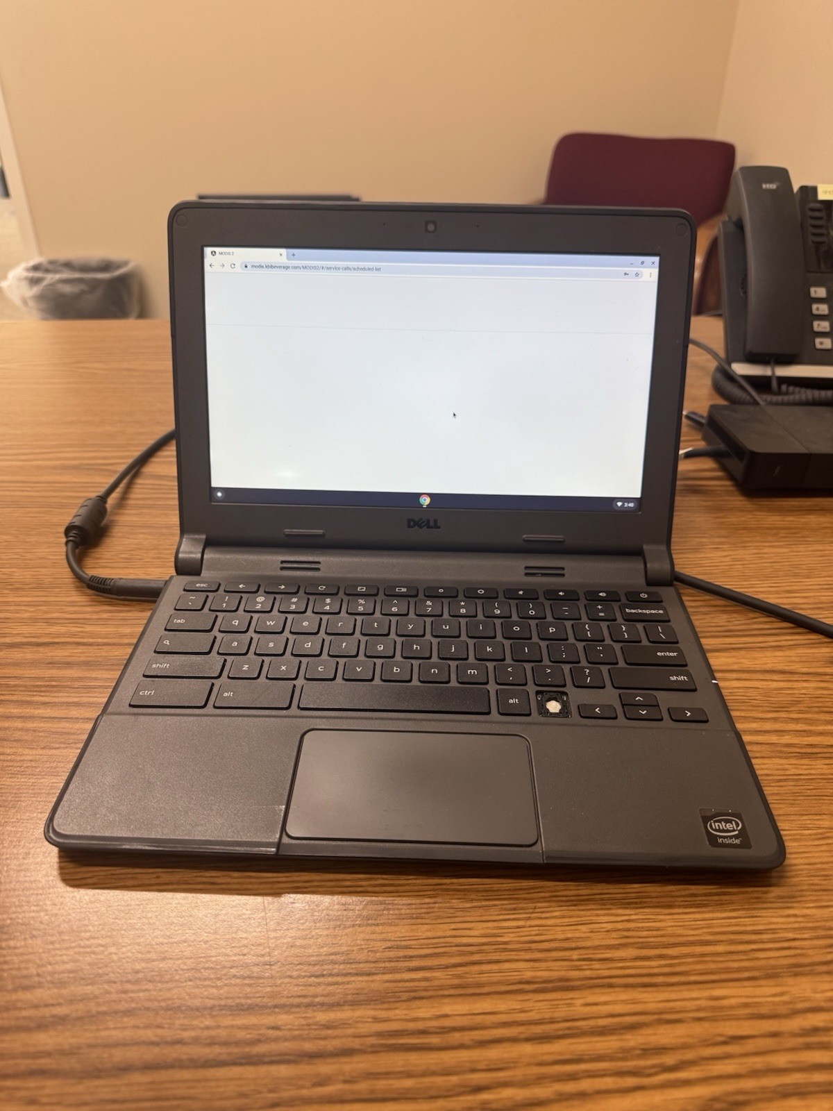 Dell Laptop With Charger Line On Screen Works