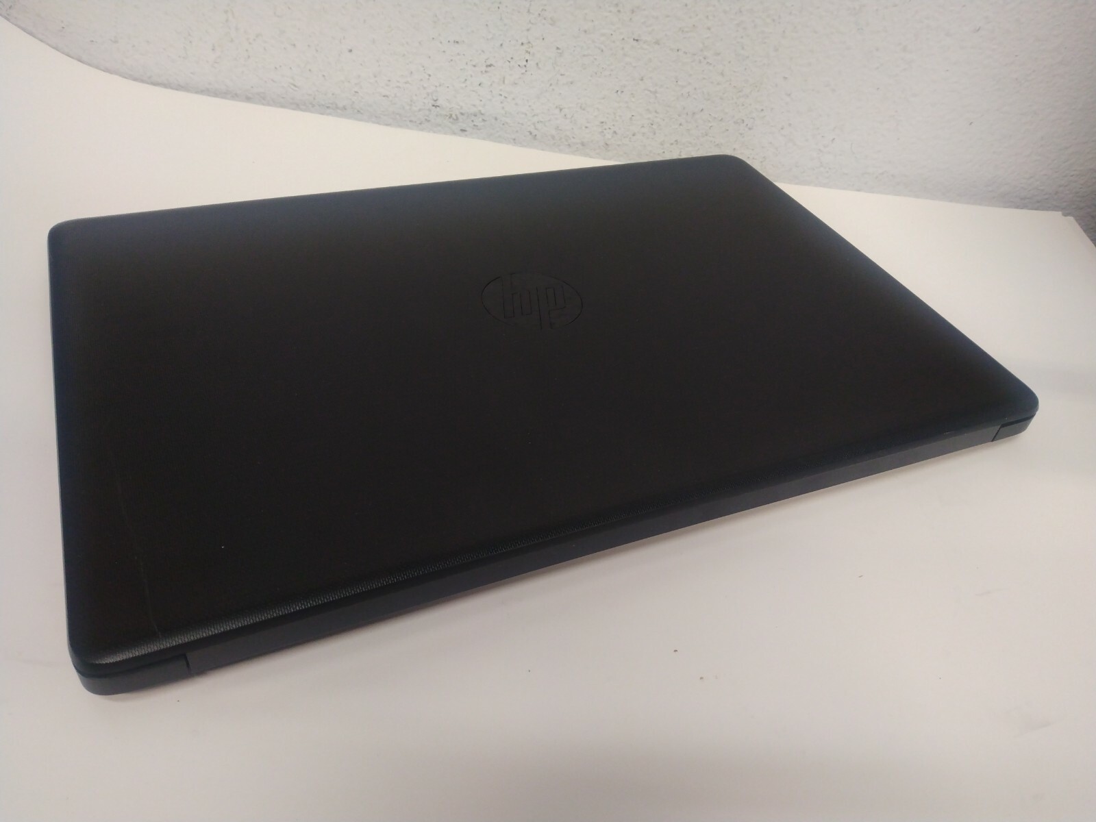 HP 15-DB0011DX 15.6″ AMD A6-9225 Radeon R4 2.60GHz 4GB RAM 1TB HDD BT DVD Win10H