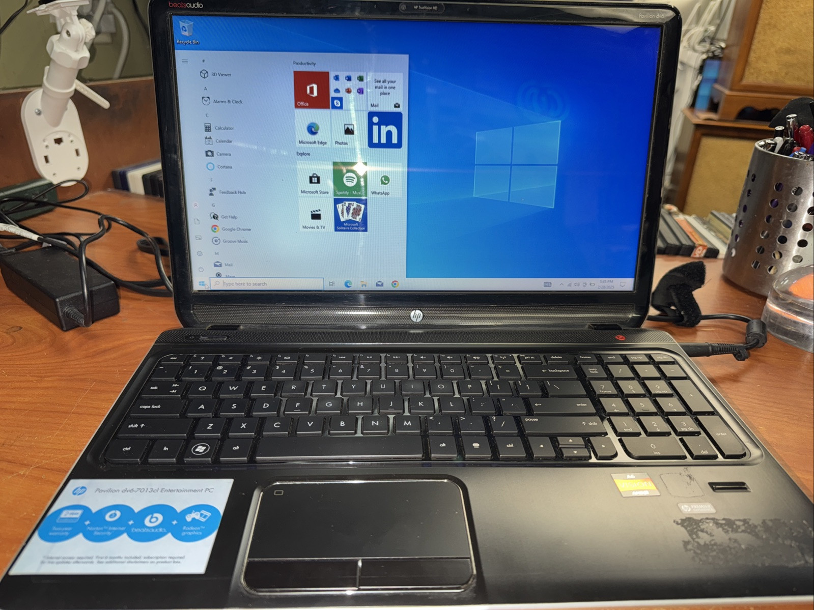 HP Pavilion dv6-7013cl AMD CPU 4GB 250HDD, WORKING BUT PARTS ONLY