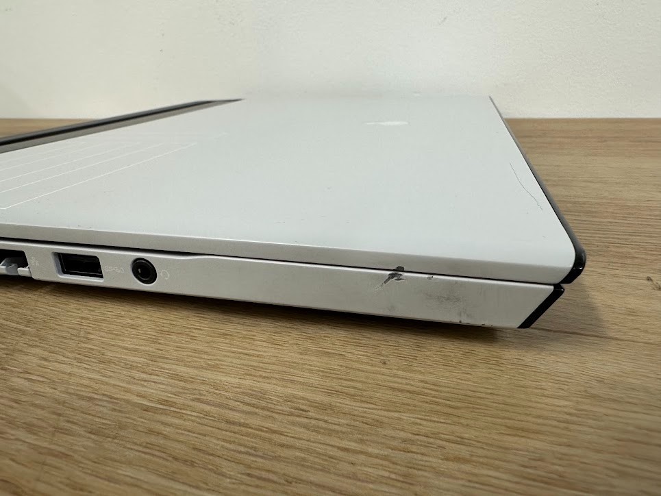 Alienware M15 R3 Core i7 10875H 32GB DDR4 Nvidia RTX 2070 Super 512GB SSD