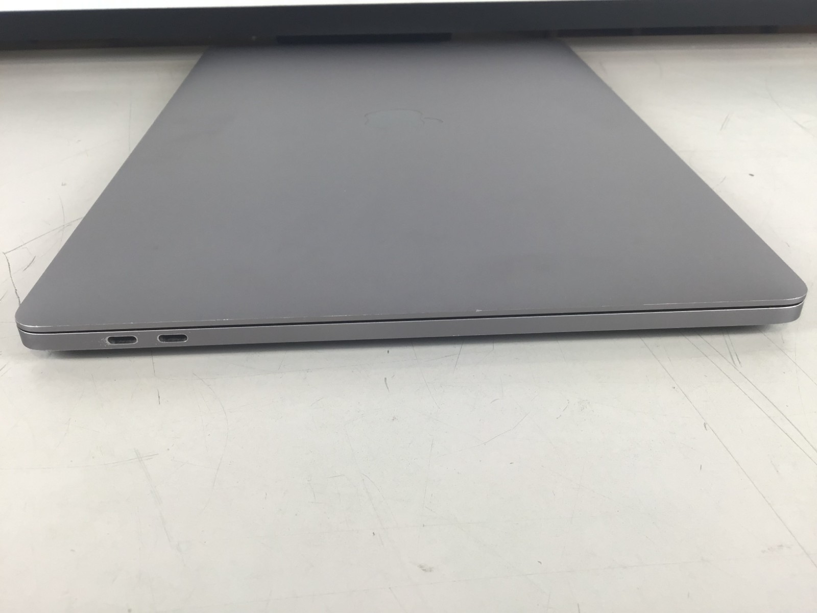 Lot of 2 Apple MacBook Pro 16″ A2141 i7-9750H 2.6GHz 16GB RAM 500B NVMe Gray~ II