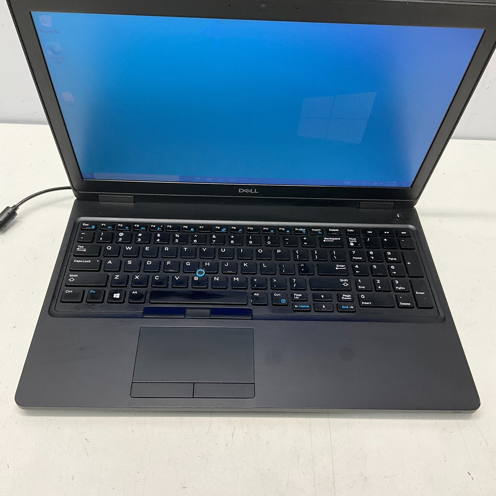 Dell Latitude 5590 i5-7300U 2.60GHz 8GB 128GB SSD WIN10 Pro Laptop READ