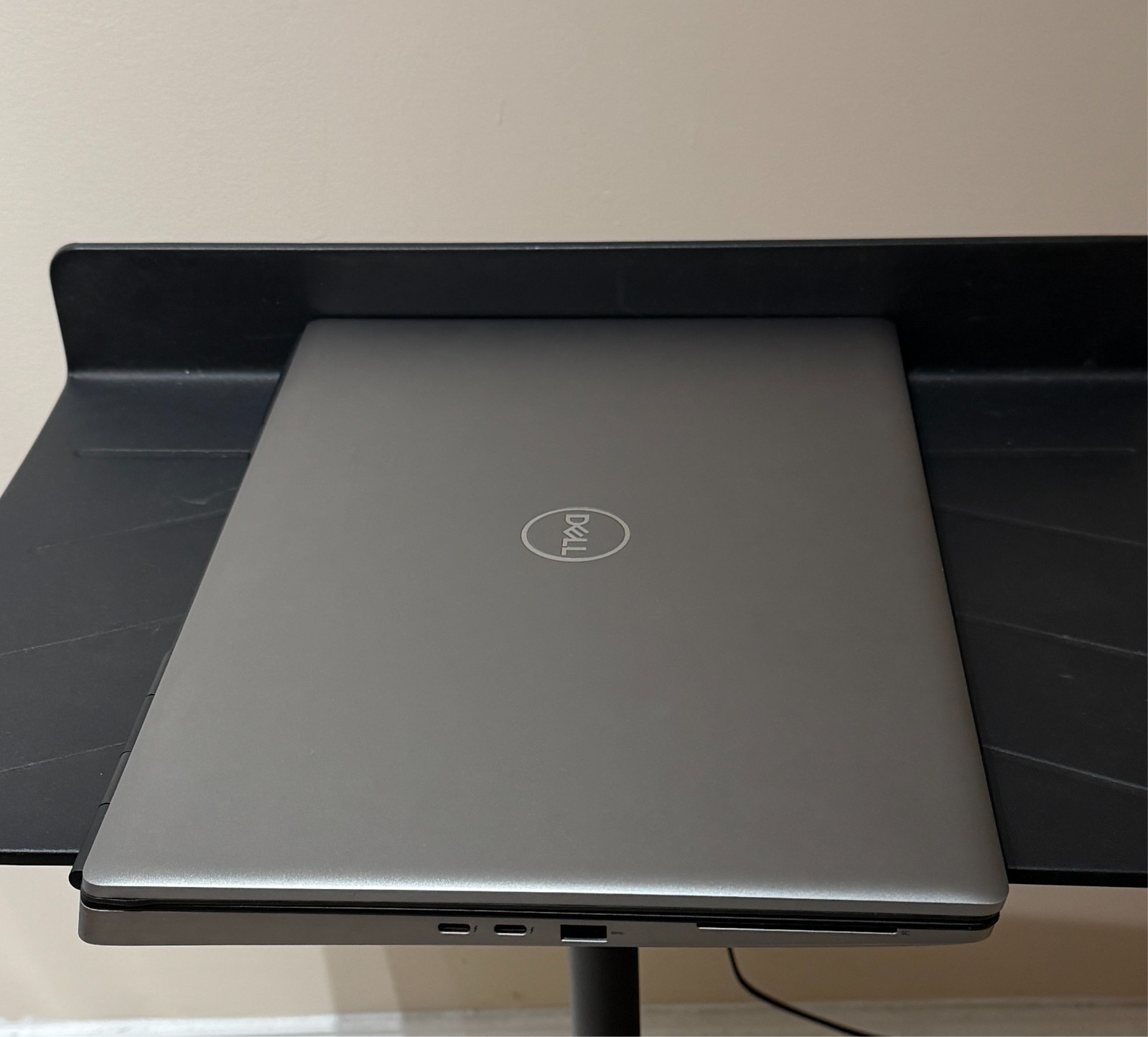 Laptop Dell precision 7750 i5-10400H 48GB RAM 512GB HD Win11