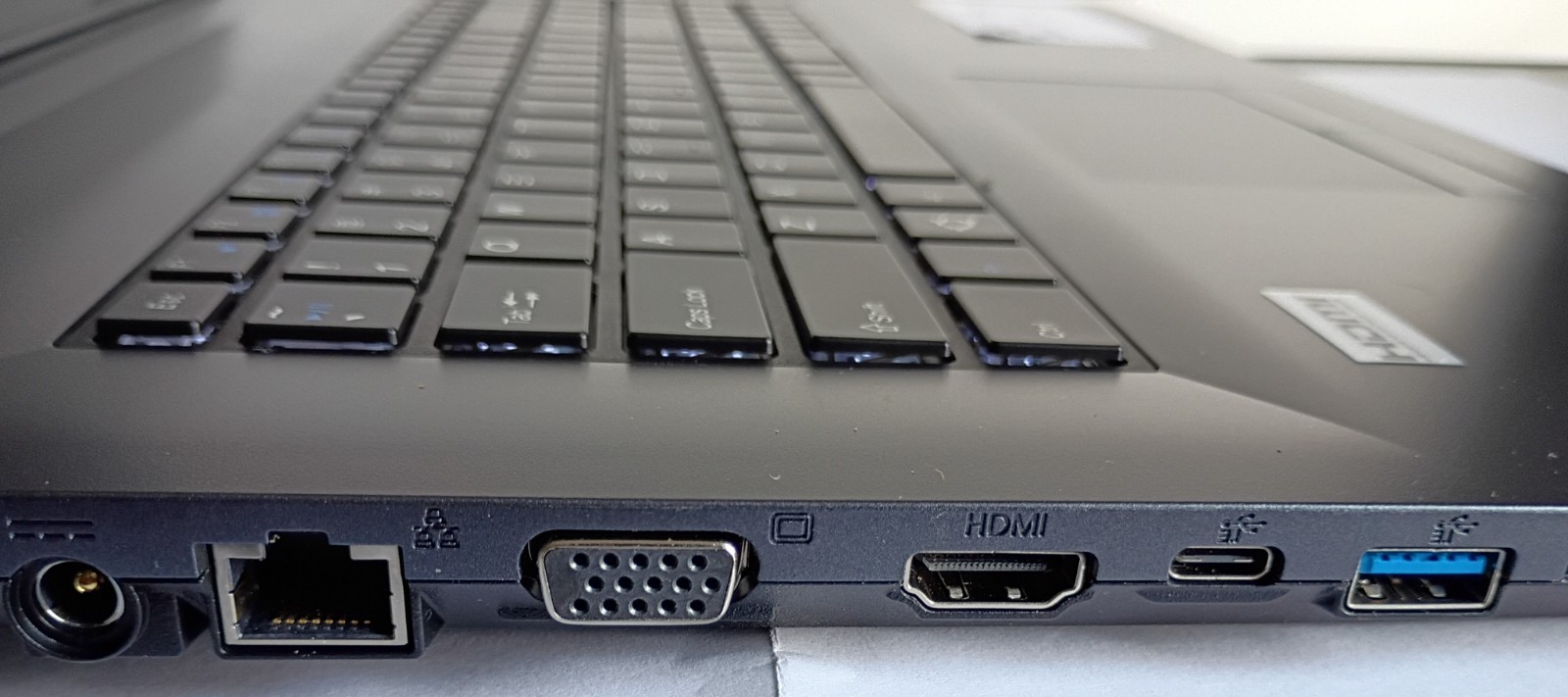 CLEVO i7 7700 HQ, @2.8 GHz, 17.3″ 24 GB RAM, 477 GB M.2 SSD, WIN 11 PRO 25H2