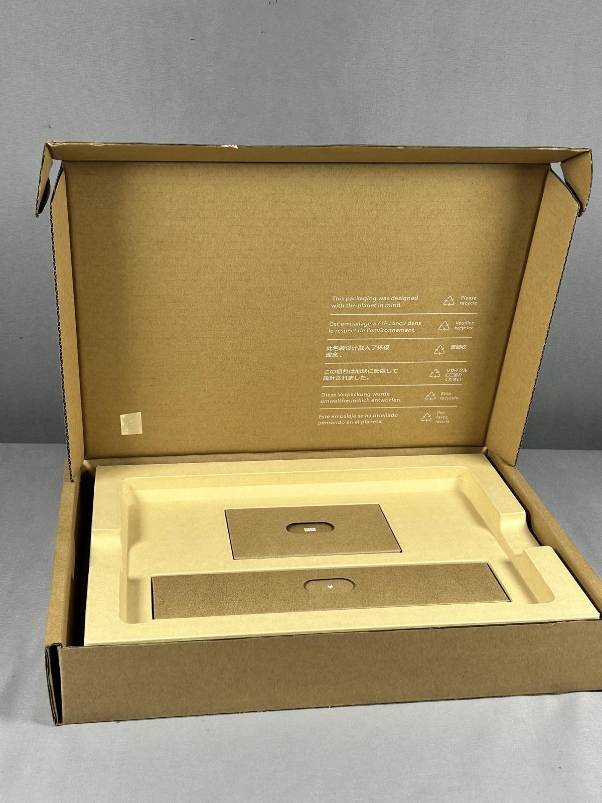 Microsoft Surface Laptop Go 3 12th Gen Intel Core i5 16GB RAM 256GB SSD NOB