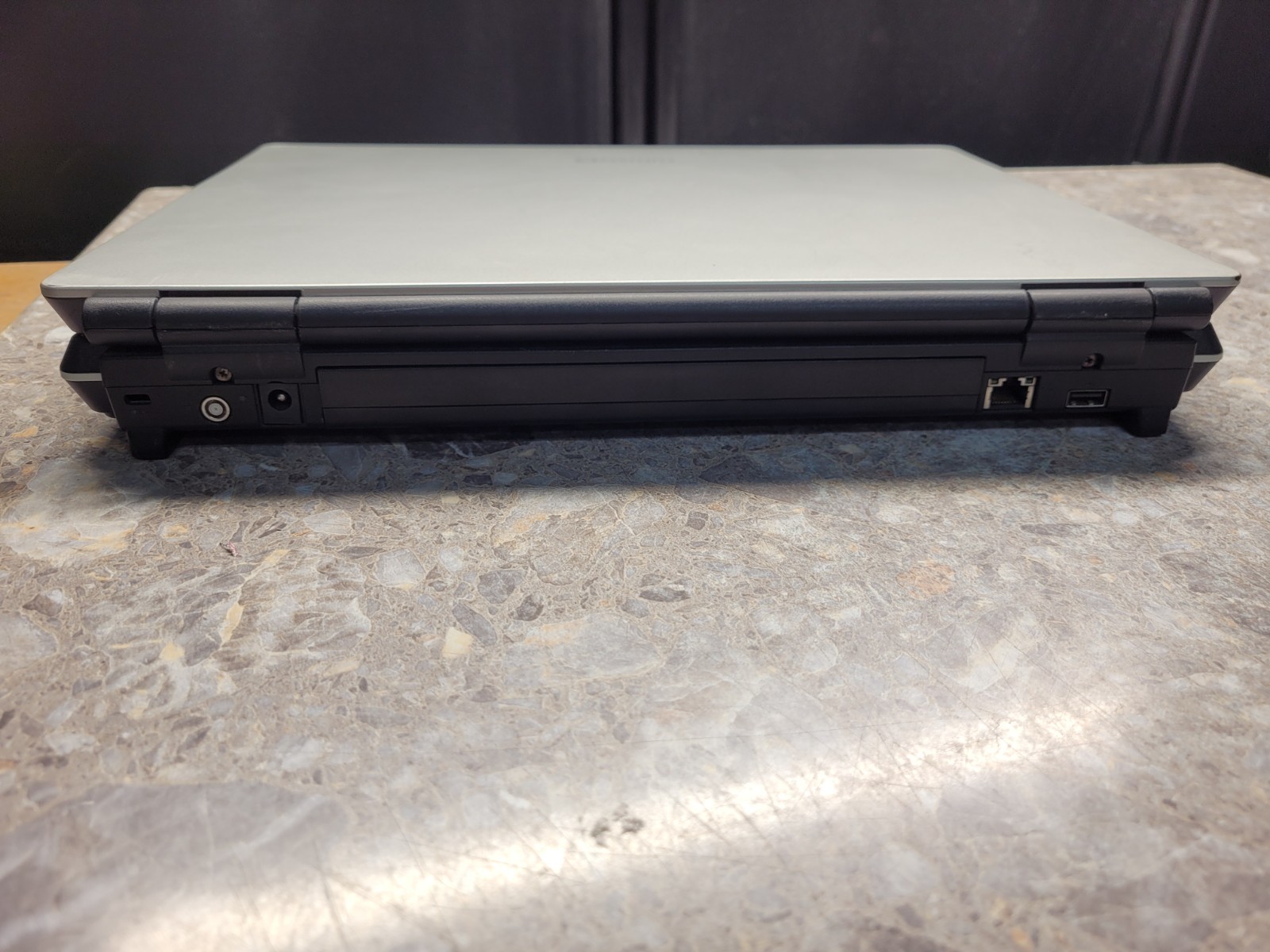 Toshiba Qosmio F25-AV205 Retro laptop UNTESTED AS IS