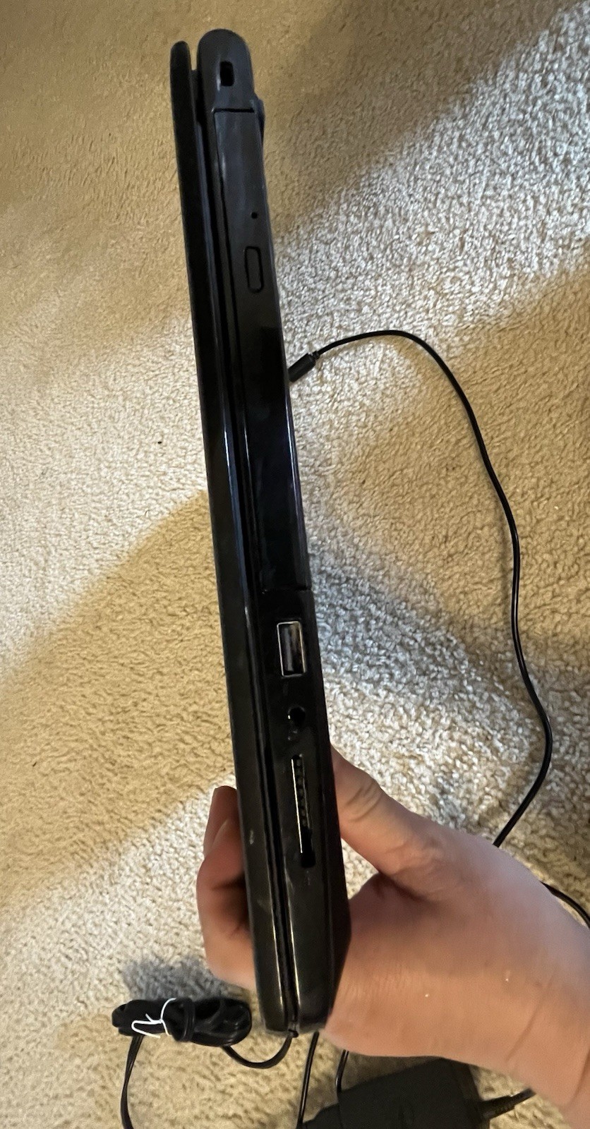 Excellent Dell Inspiron 15-3567 15.6″ i5-7200U 2.5GHz 8GB RAM 1TB SSD W/win10