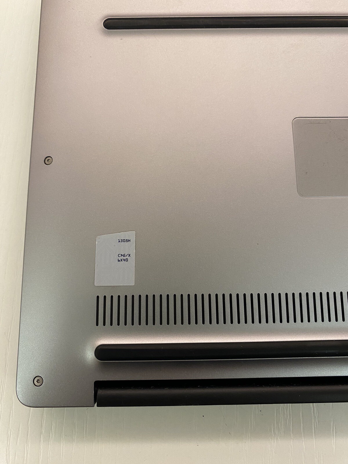 DELL XPS 13 9350 13.3″ INTEL i7-6500U 2.50GHz 8GB RAM 256GB SSD WINDOWS 10!!