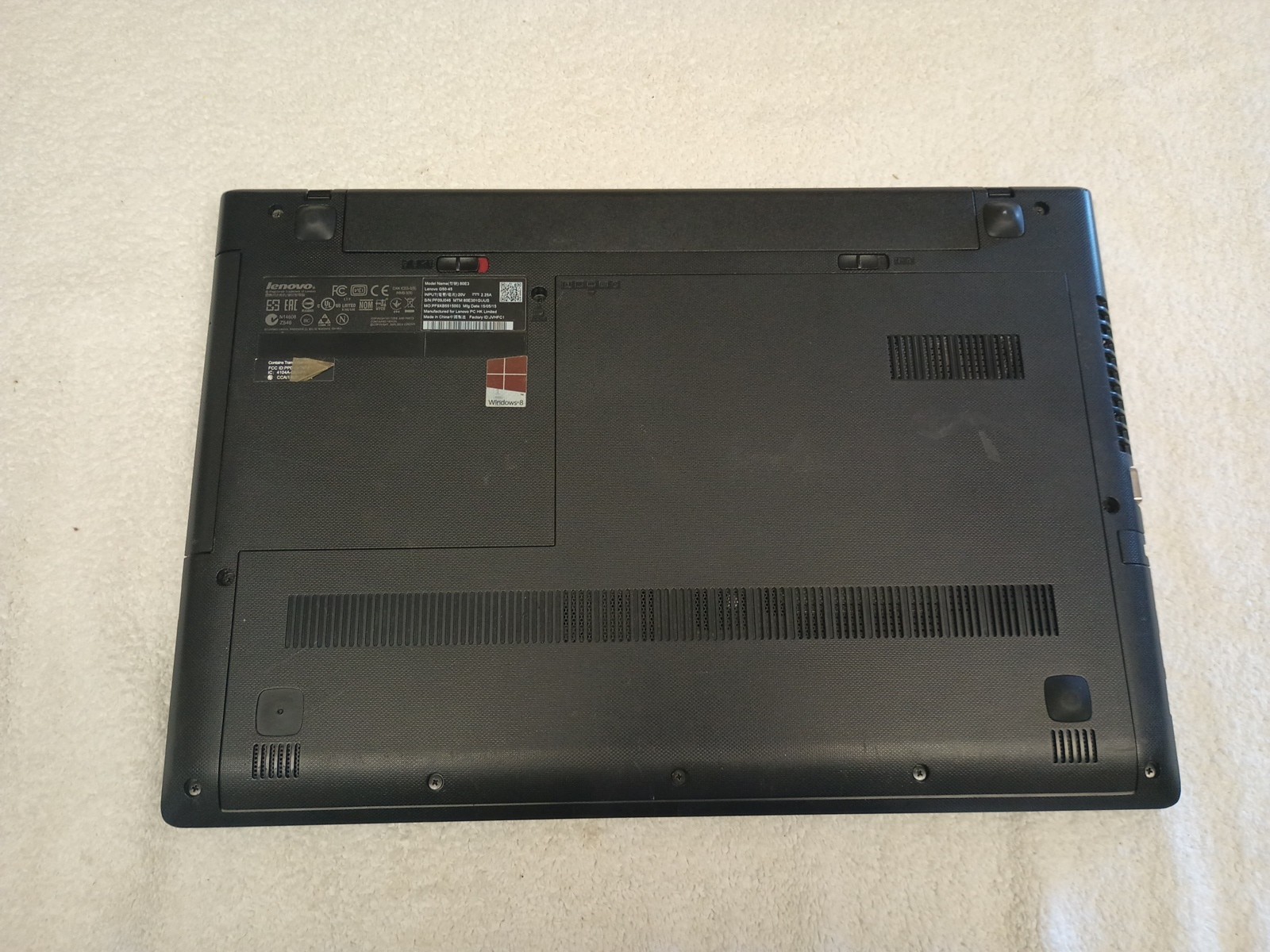 Lenovo G50-45 15″ Laptop AMD A8 4Gb Ram/No HD/Power Black Screen